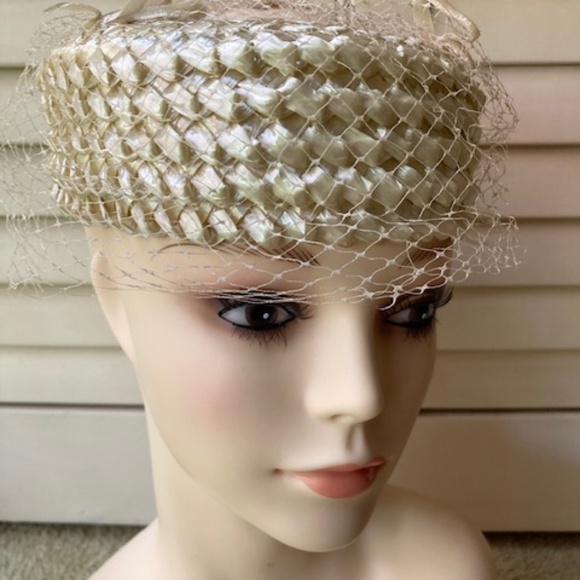1950's Candy Straw Pillbox Hat - Picture 11 of 13